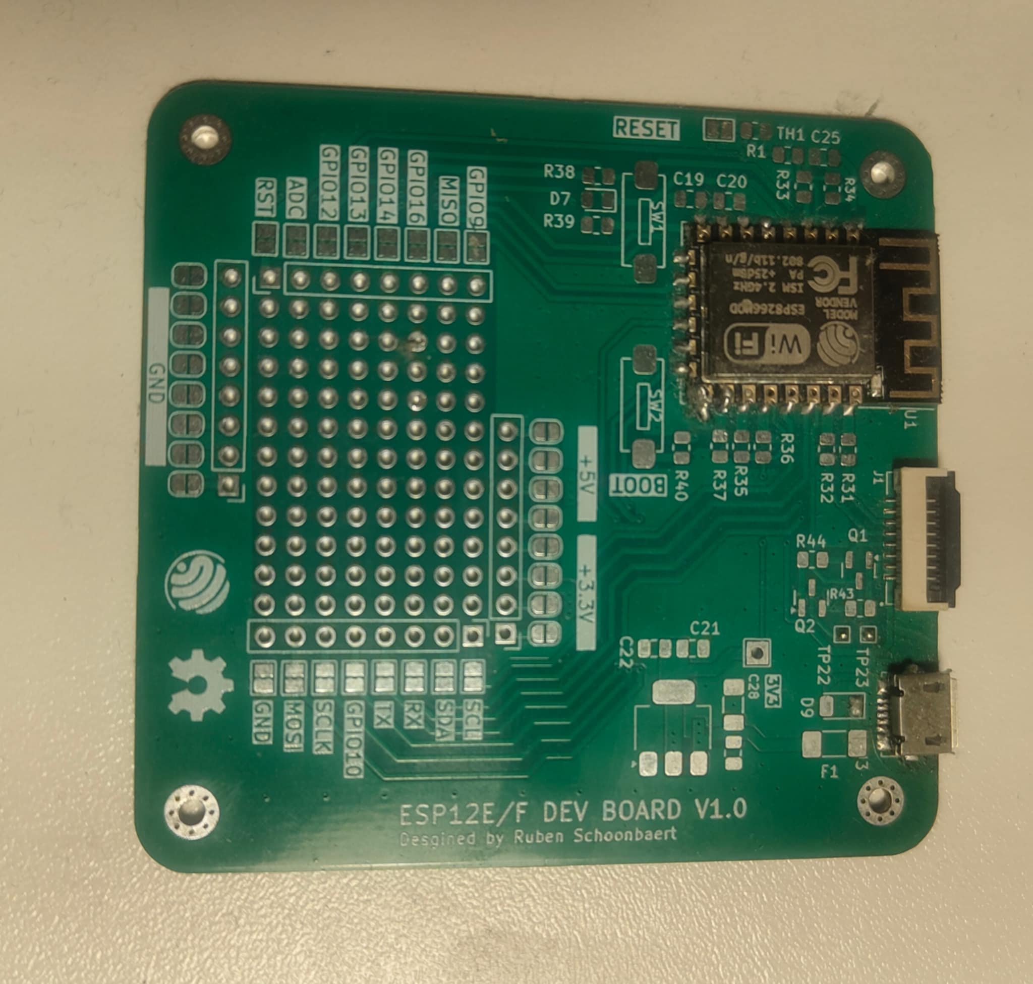 ESP-Devboard - Project image by Ruben Schoonbaert